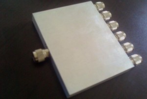 TPD0825N6 0.8-2.5GHz 6 way power divider