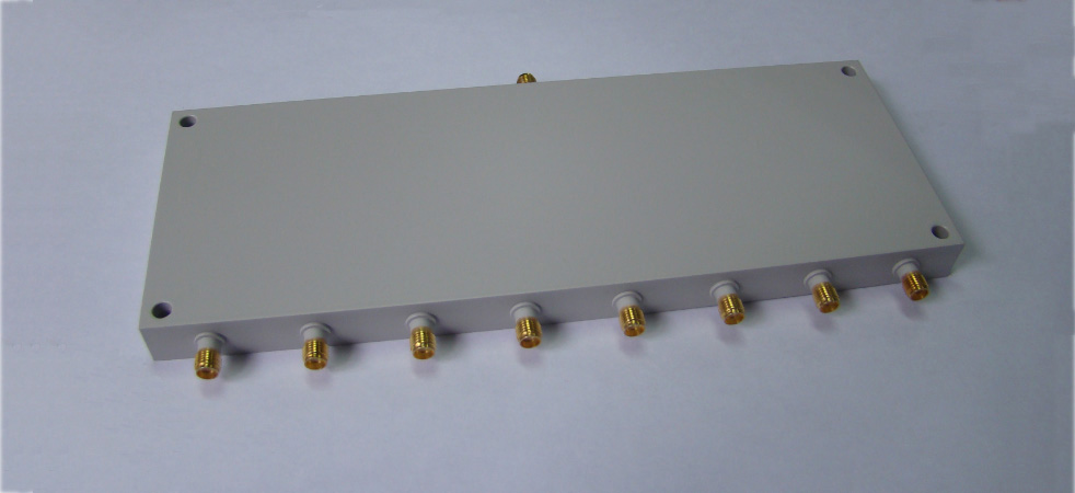 TPD0825A8A 0.8-2.5GHz 8 way power divider