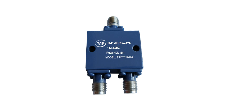 TPD70124A2 7-12.4GHz 2 way power divider