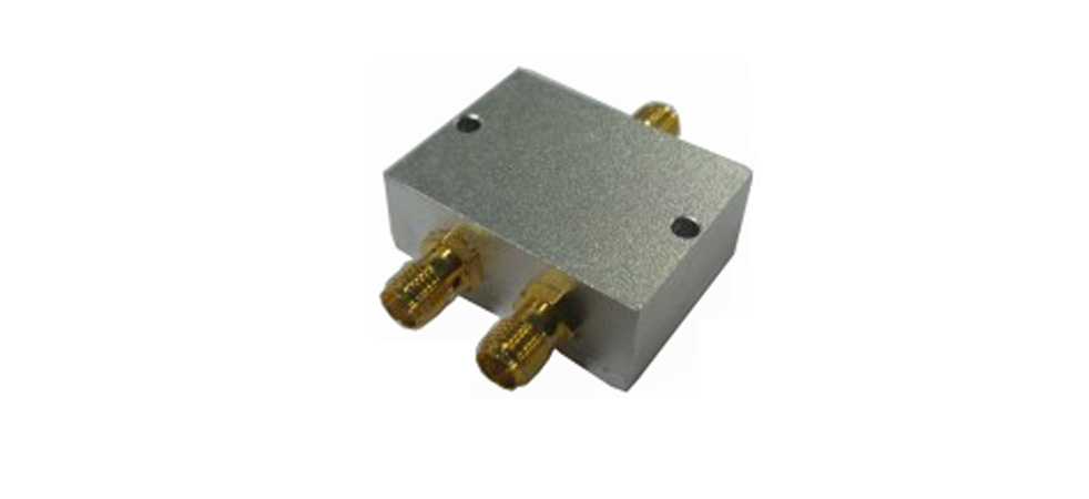 TPD2327A2 2.3-2.7GHz 2 way Power Divider